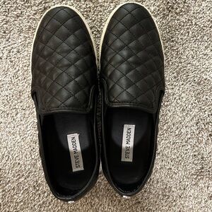 Black Steve Madden Ecentrcq Shoes size 9